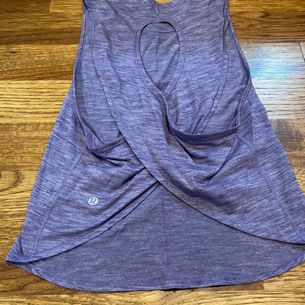 Lululemon tank top
